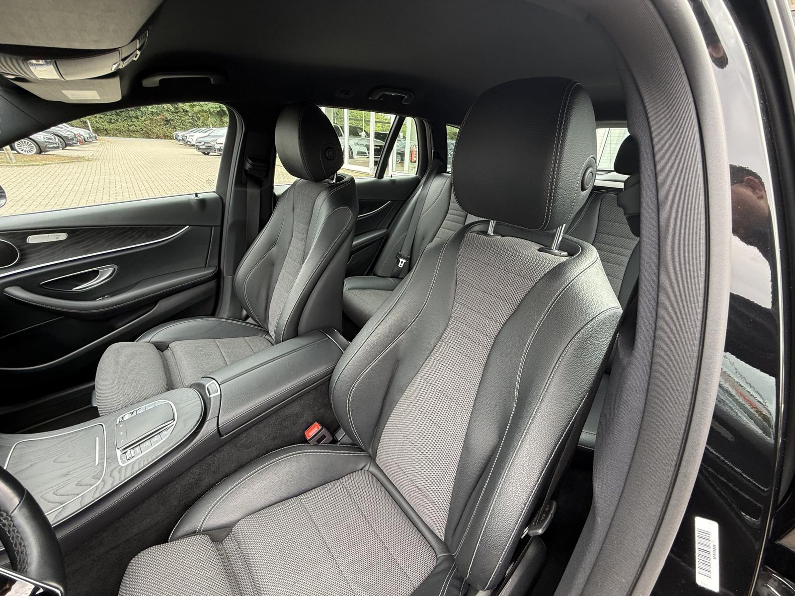 Mercedes-Benz E 200 d,T-M Avantgarde,T-Leder,R-Kam,Ambiente