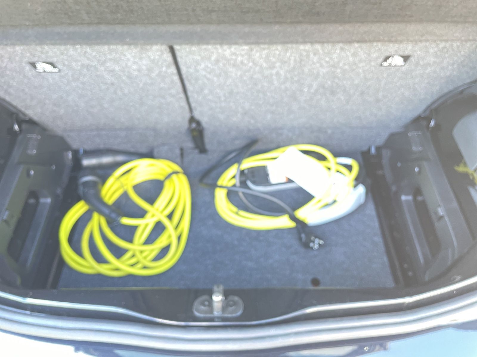 Fahrzeugabbildung Volkswagen e-up! Style Plus CCS Bluetooth SHZ