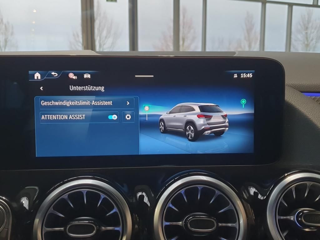 Fahrzeugabbildung Mercedes-Benz GLA 200 AMG*KeyLess*MULTIBEAM*SpurH*PDC*RFK*AHK