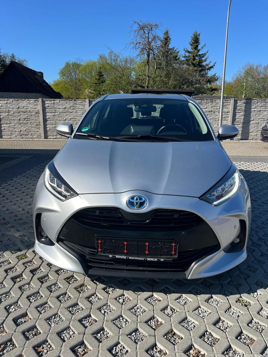 Toyota Yaris Hybrid Basis