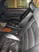 Mercedes-Benz 230 - Mercedes-Benz 230 mit Benzin-Antrieb: Coupe, Automatik