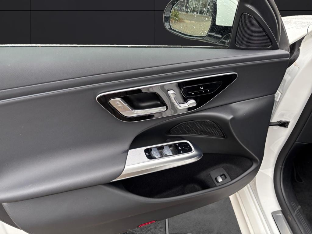 Mercedes-Benz E 220 d 4MATIC T-Modell Avantgarde*Airmatic*AHV