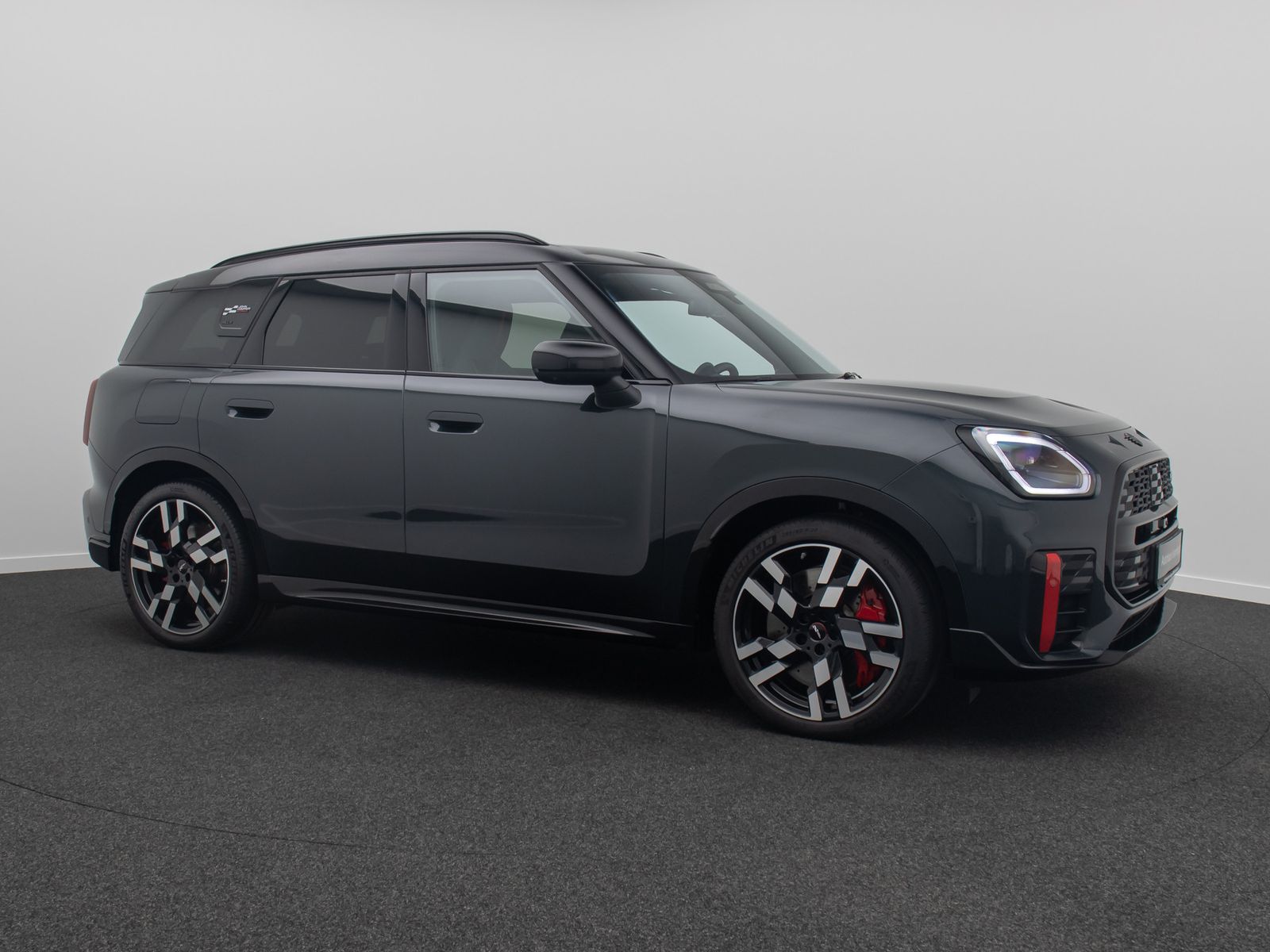 Fahrzeugabbildung MINI John Cooper Works Countryman  JCW ALL4 Panorama