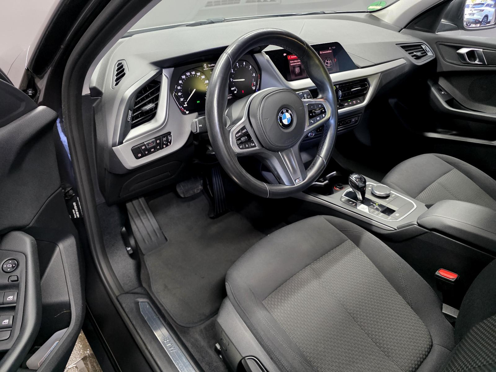 BMW 118 i Advantage, AUTOMATIK, M SPORT 18", M LENKER, миниатюра 7