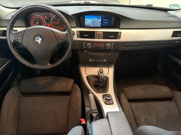 BMW 320 - 6