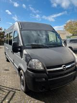 Opel Movano - Opel Movano: Behindertengerecht