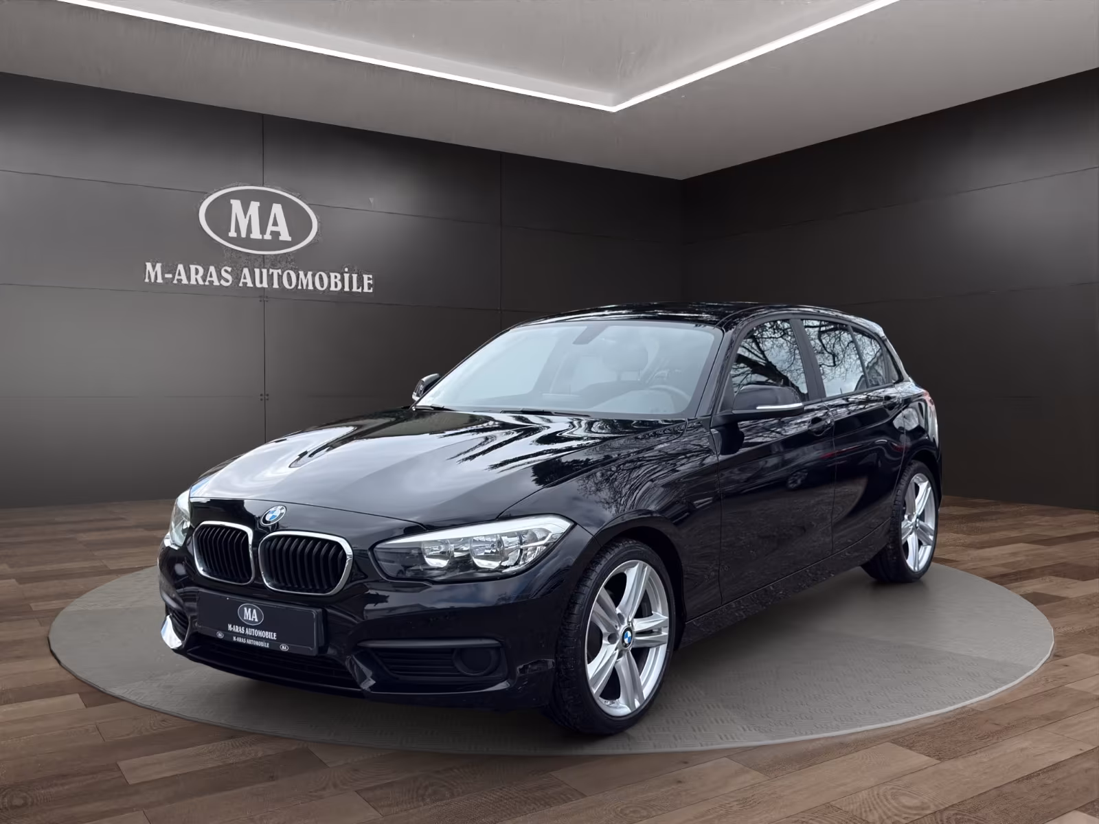 BMW 118 i 5-trg. Edition M Sport Shadow 19"Alu