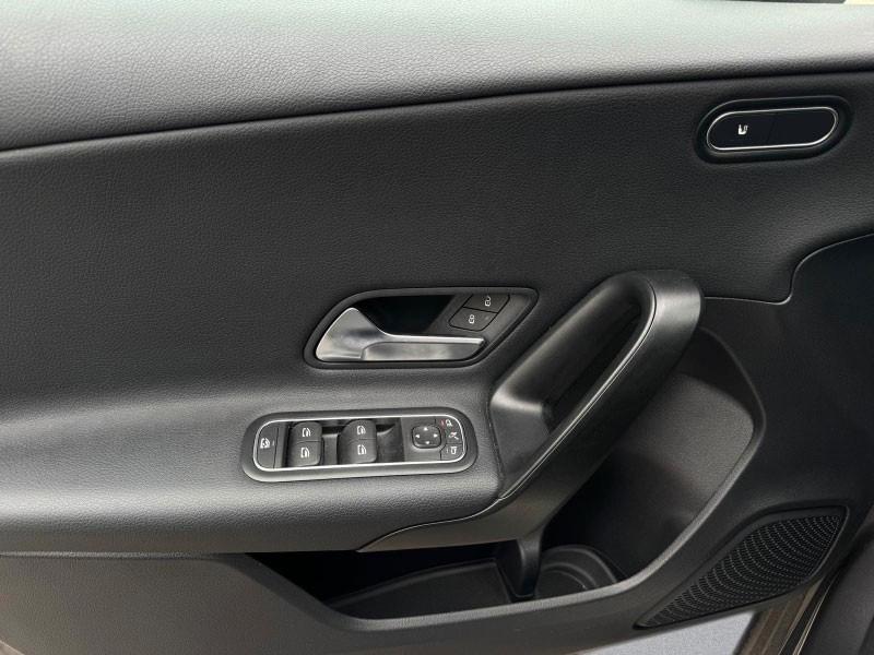 Mercedes-Benz A-Class A 200, миниатюра 19