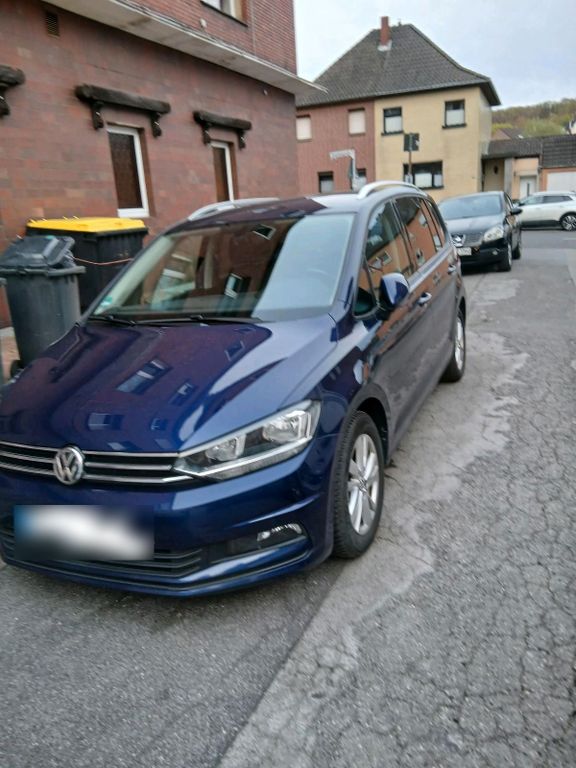 Image of Volkswagen Touran