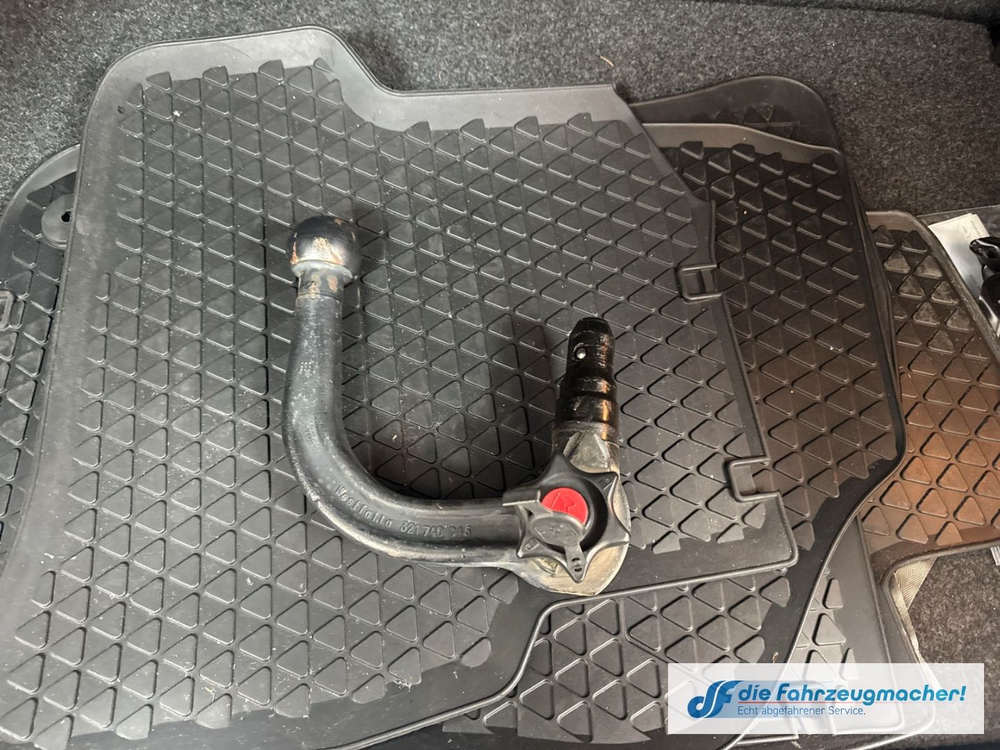 Fahrzeugabbildung Volkswagen Polo V Lounge BMT Start-Stopp AHK-abnehmbar Navi