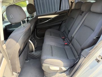 BMW 520 Gran Turismo - 8