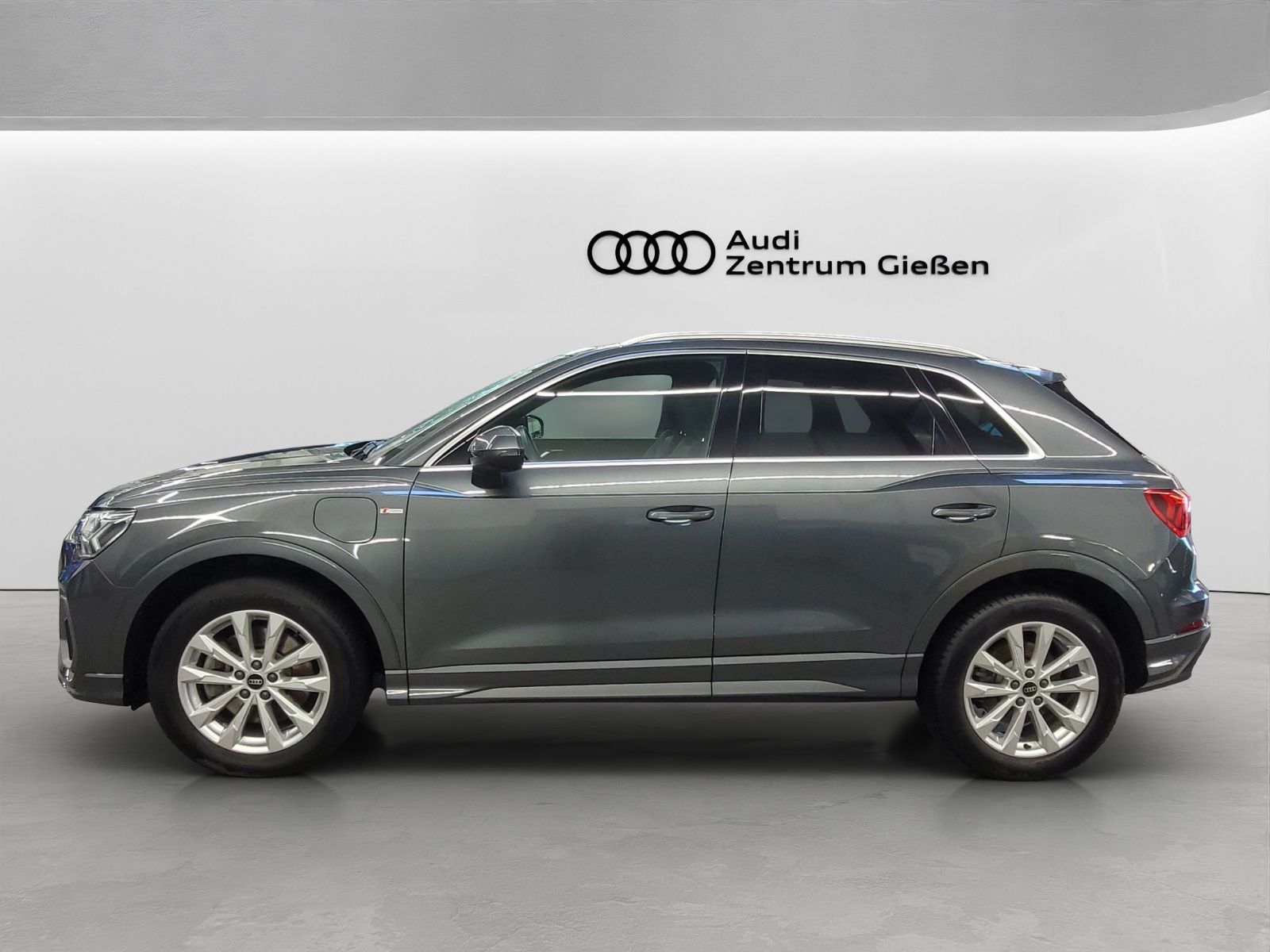 Audi Q3 45 TFSI e S line ACC Kamera LED Navi imagem 3