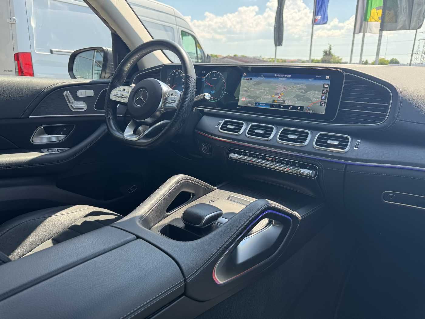 Fahrzeugabbildung Mercedes-Benz GLE 350de 4M AMG+AHK+DistrPlus+HUD+360