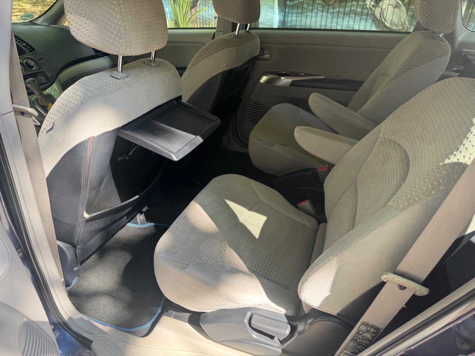Mitsubishi Grandis 2005 — photo 9
