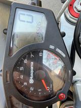 Husqvarna Nuda 900 R - SUPER MOTO