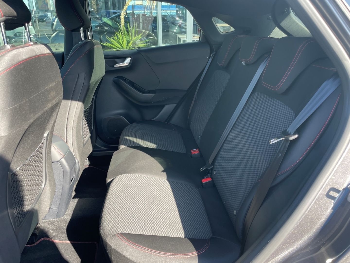 Fahrzeugabbildung Ford Puma ST-Line VerkehrszeichenERK Kamera DAB Navi