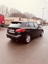 BMW 220 Active Tourer 220i Sport Line Sport Line - BMW 220 Active Tourer: Automatik