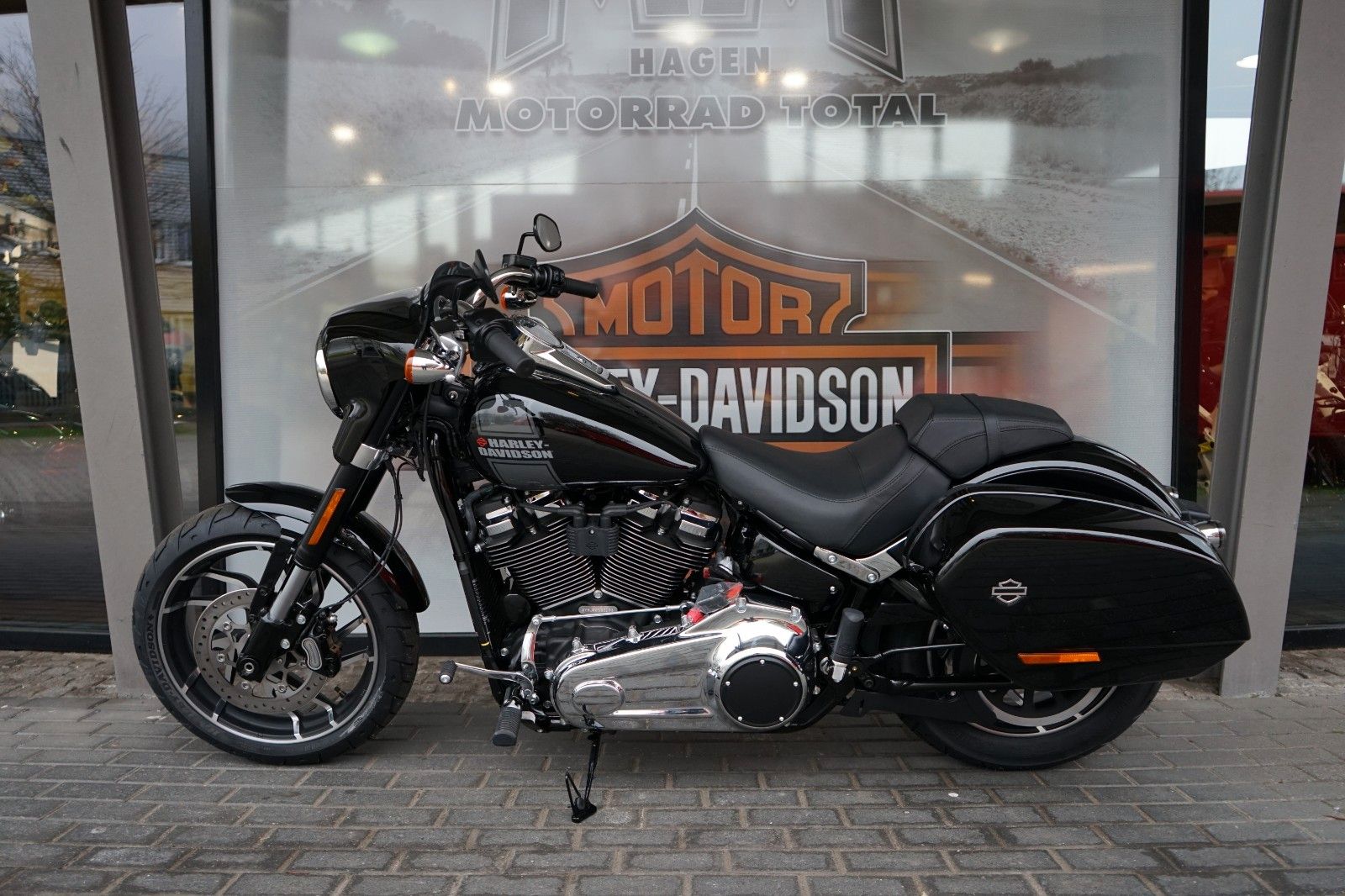 Fahrzeugabbildung Harley-Davidson Softail Sport Glide 107 Sofort Verfügbar 2024