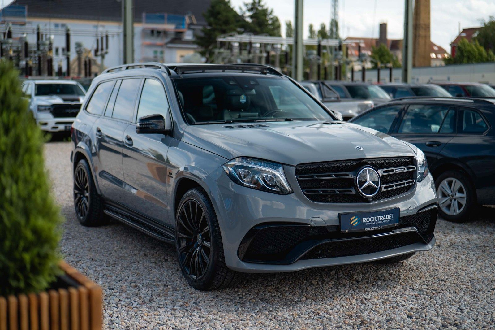 Fahrzeugabbildung Mercedes-Benz GLS 63 AMG 4Matic Night-Paket *ACC*Pano*Garantie