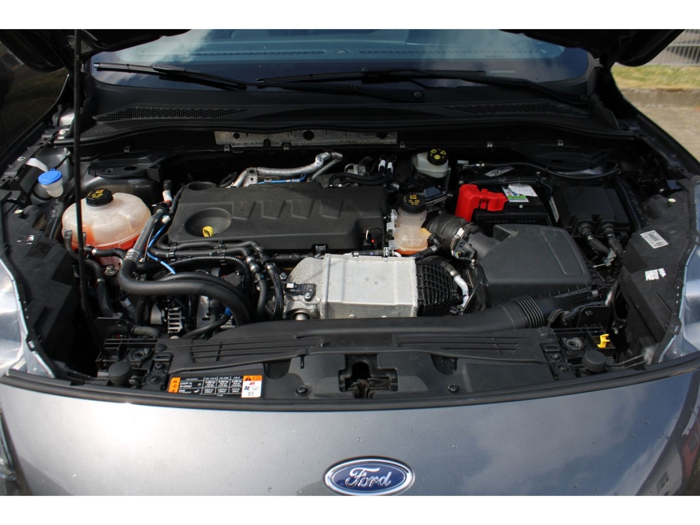FORD Kuga Hybrid 2.0 EcoBlue ST-Line ACC LED AHK RFK - Image 29