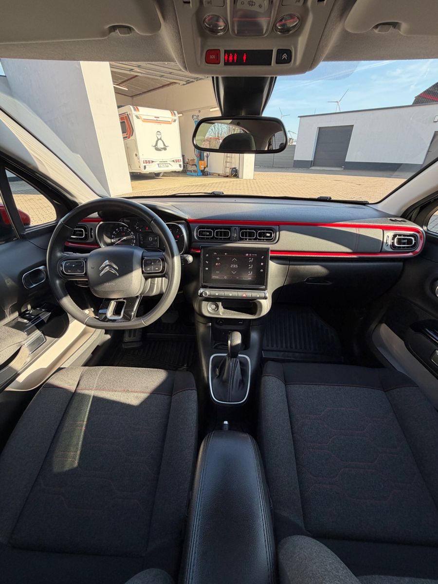 Fahrzeugabbildung Citroën C3 Pure Tech 110 S&S EAT6 SHINE