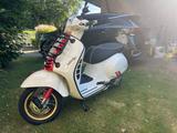 Vespa GTS 300 HPE Racing Sixty Sondermodell - VESPA SI