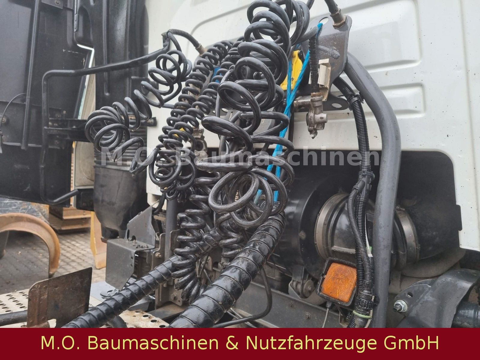 Fahrzeugabbildung Renault C 460 / 4x2  / AC / Euro 5 /Kipphydr./