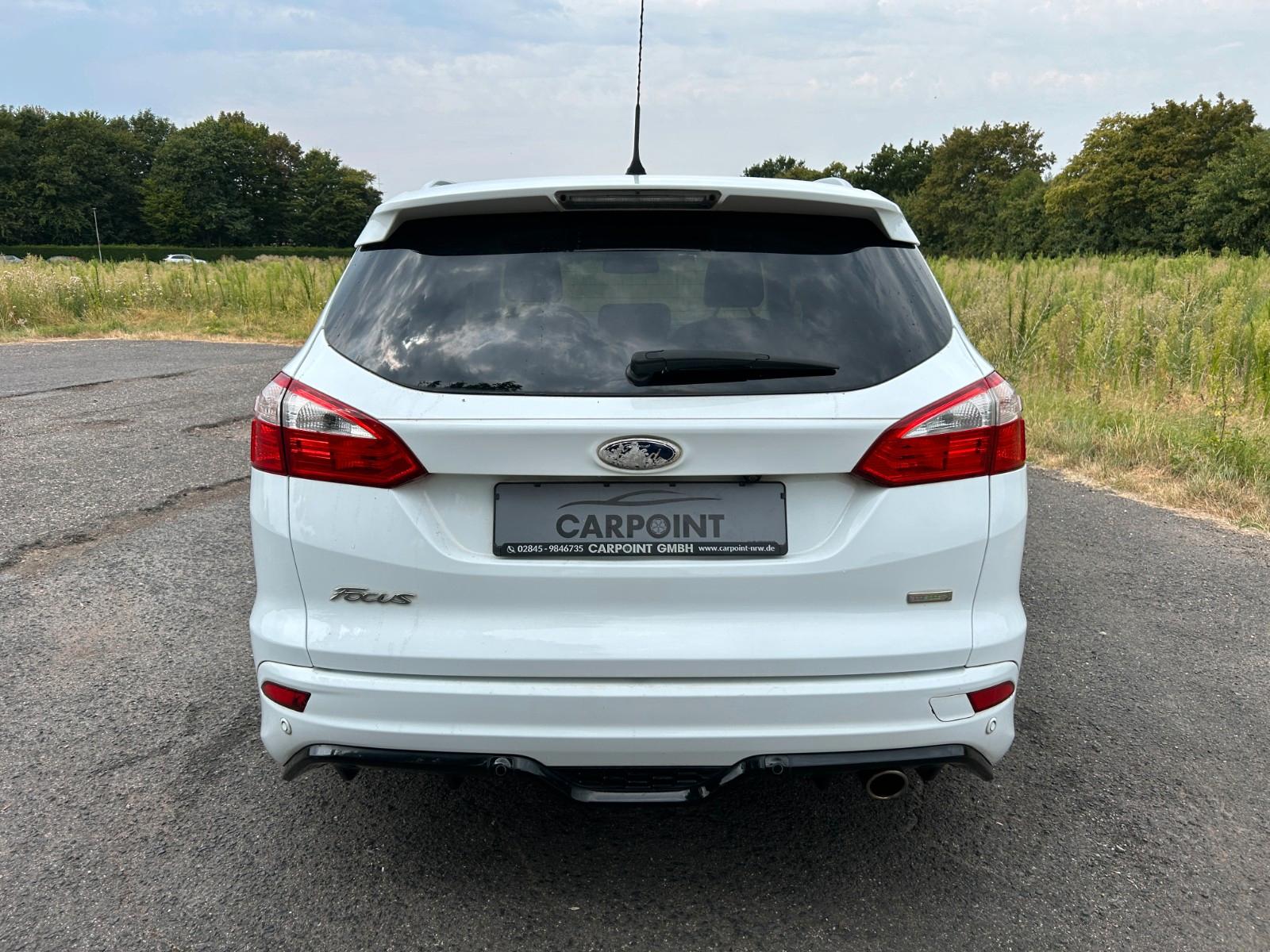 Ford Focus 2013 — engine 1.596 cm³, 182 HP (134kW)