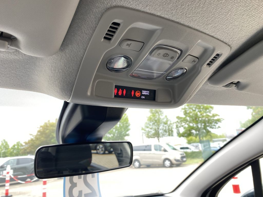 Fahrzeugabbildung Citroën C3 Pure Tech 110 S&S MAX *Navi*Rückf.k.*