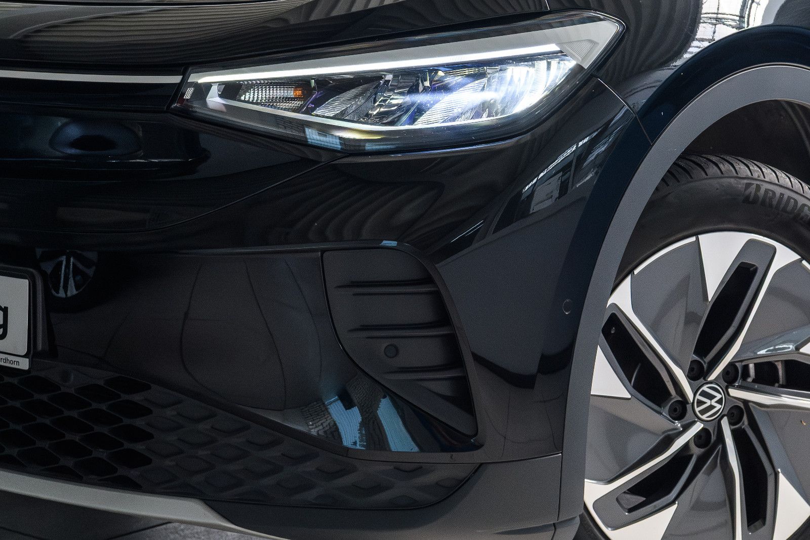 Fahrzeugabbildung Volkswagen ID.4 Pure Performance LED+360°KAM+KEYLESS+E-HECK