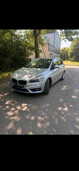 BMW  Vollausstattung Baujahr 2016 - BMW 220 in Krefeld