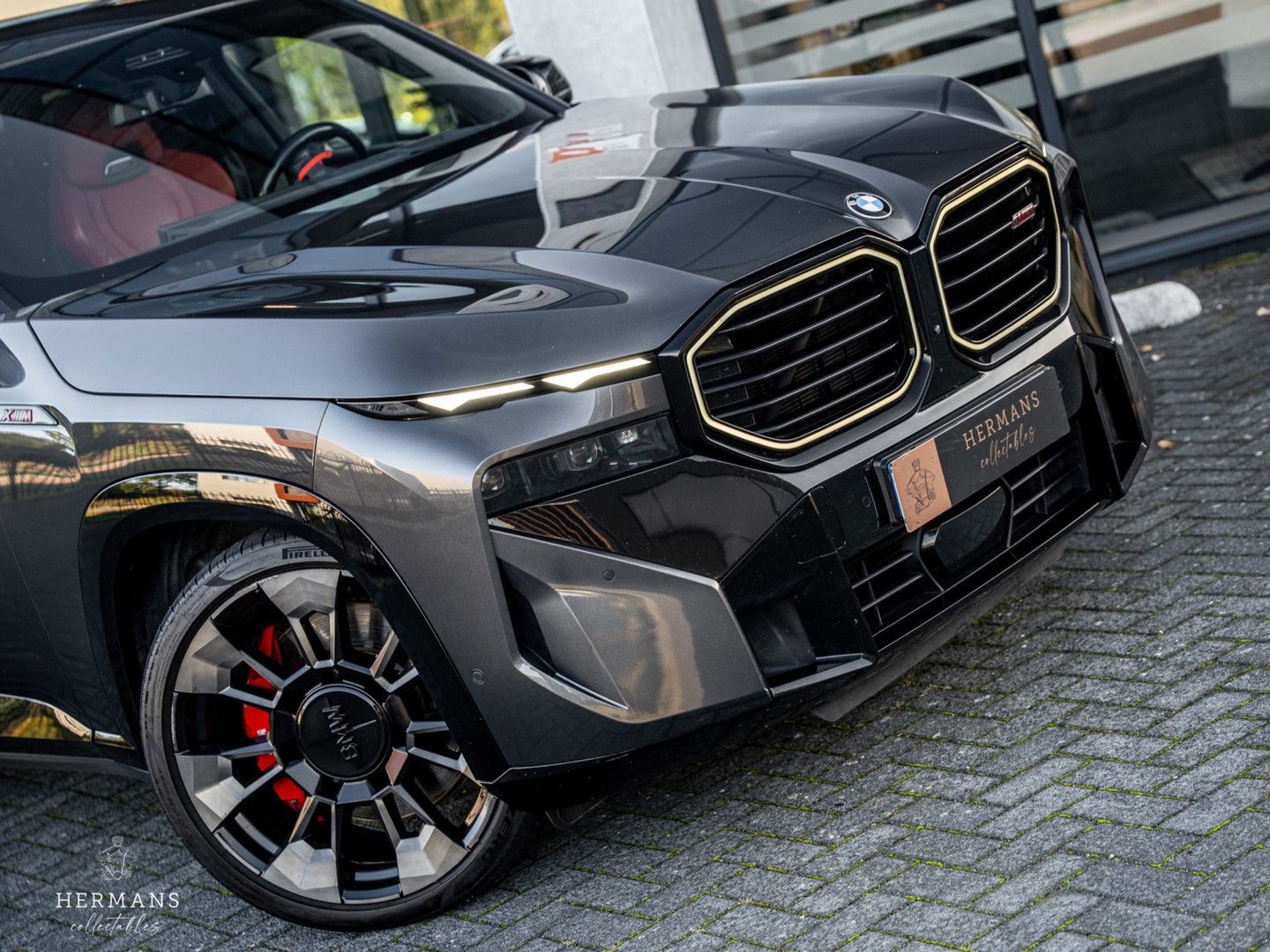 BMW XM PHEV Label Red 30 kWh / Org. NL / Bowers & Wi imagem 2