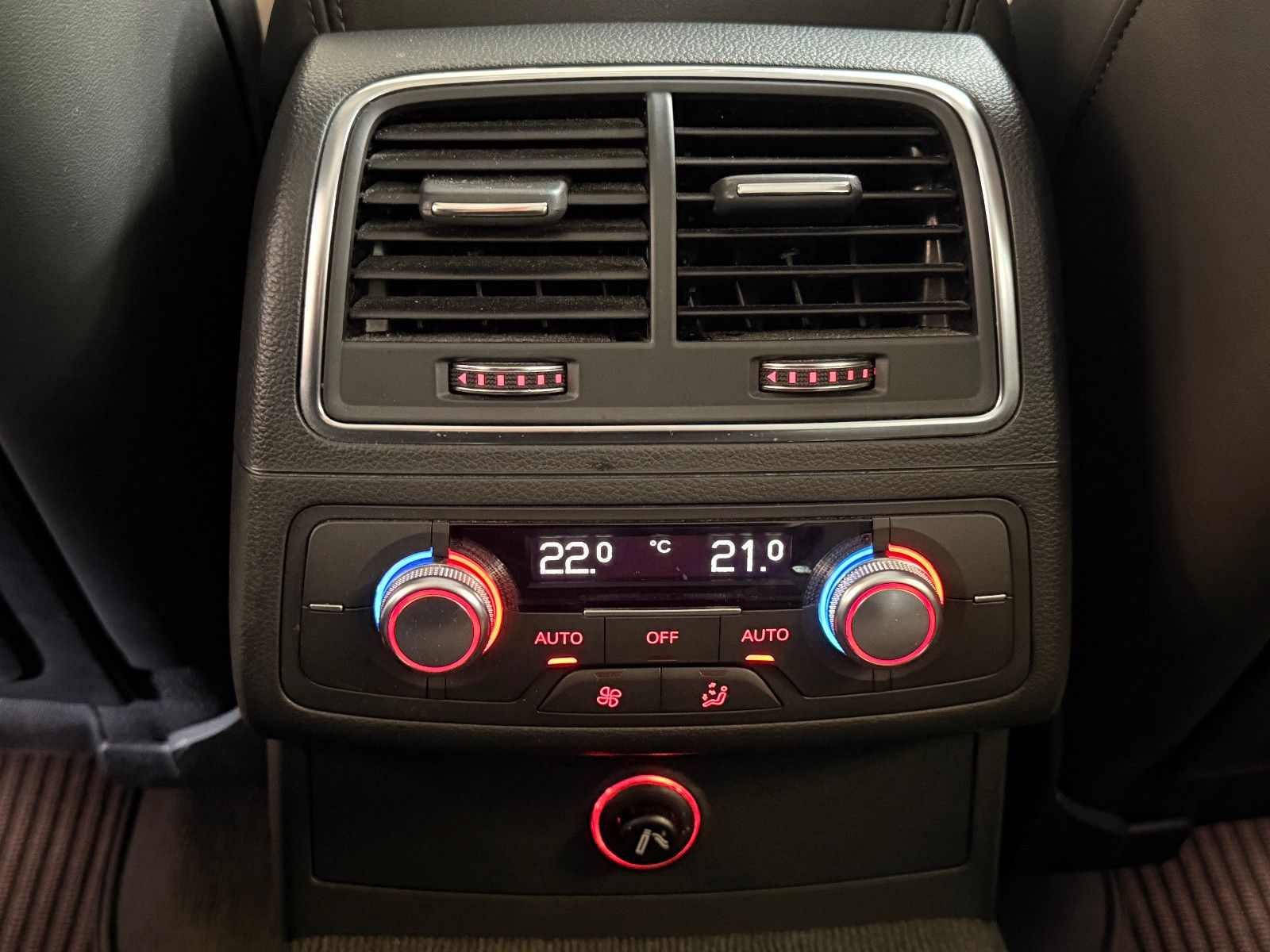 Fahrzeugabbildung Audi A6 Allroad quattro 3.0 TDI/ACC/KAMERA/LED/LEDER