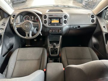 Volkswagen Tiguan *NAV*TEMPO*2-ZONEN*SitzHZ*PCD*TÜV 527*