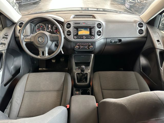 Volkswagen Tiguan *NAV*TEMPO*2-ZONEN*SitzHZ*PCD*TÜV 527*