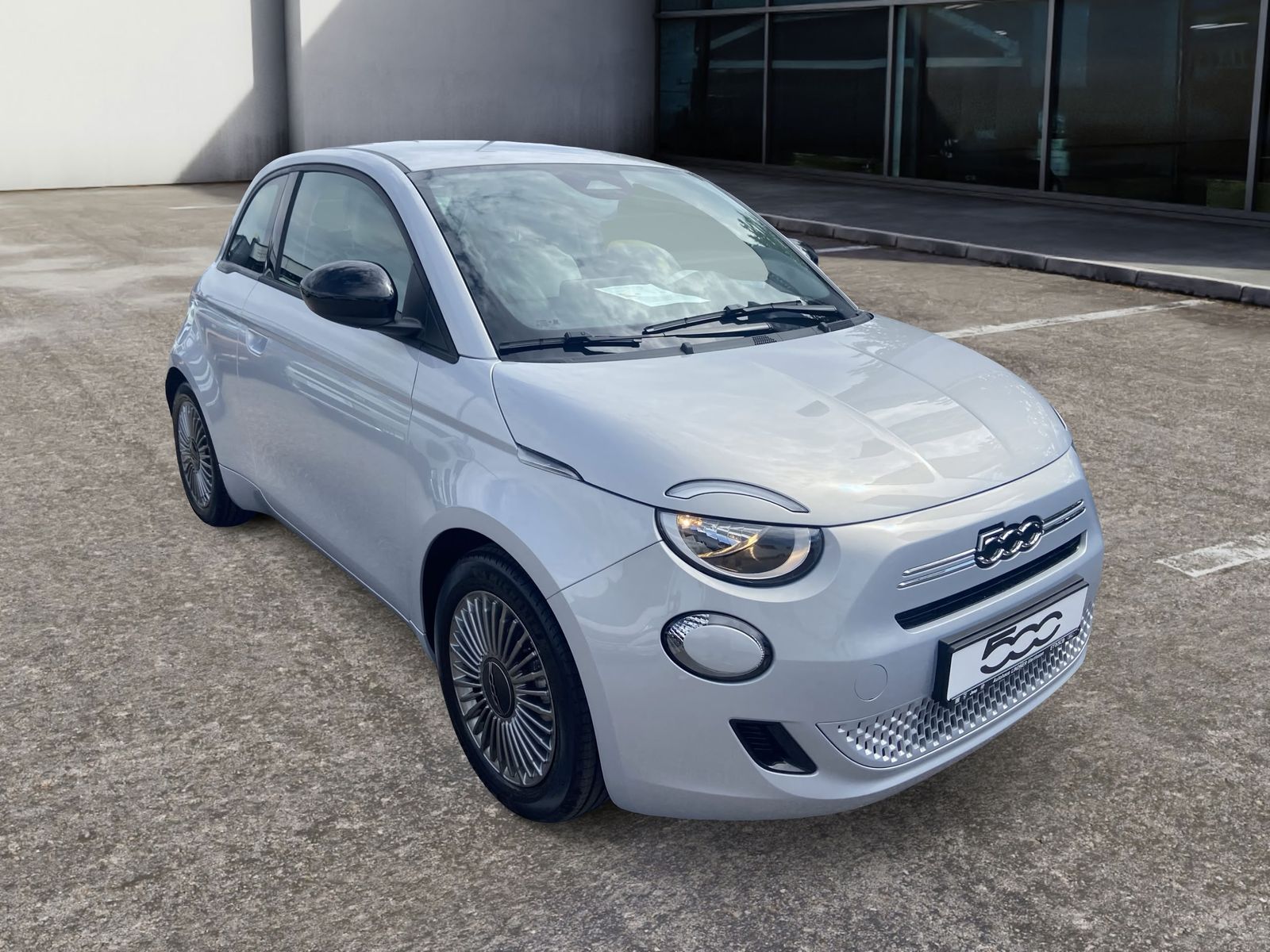 Fiat 500 Hybrid Limousine ICON 