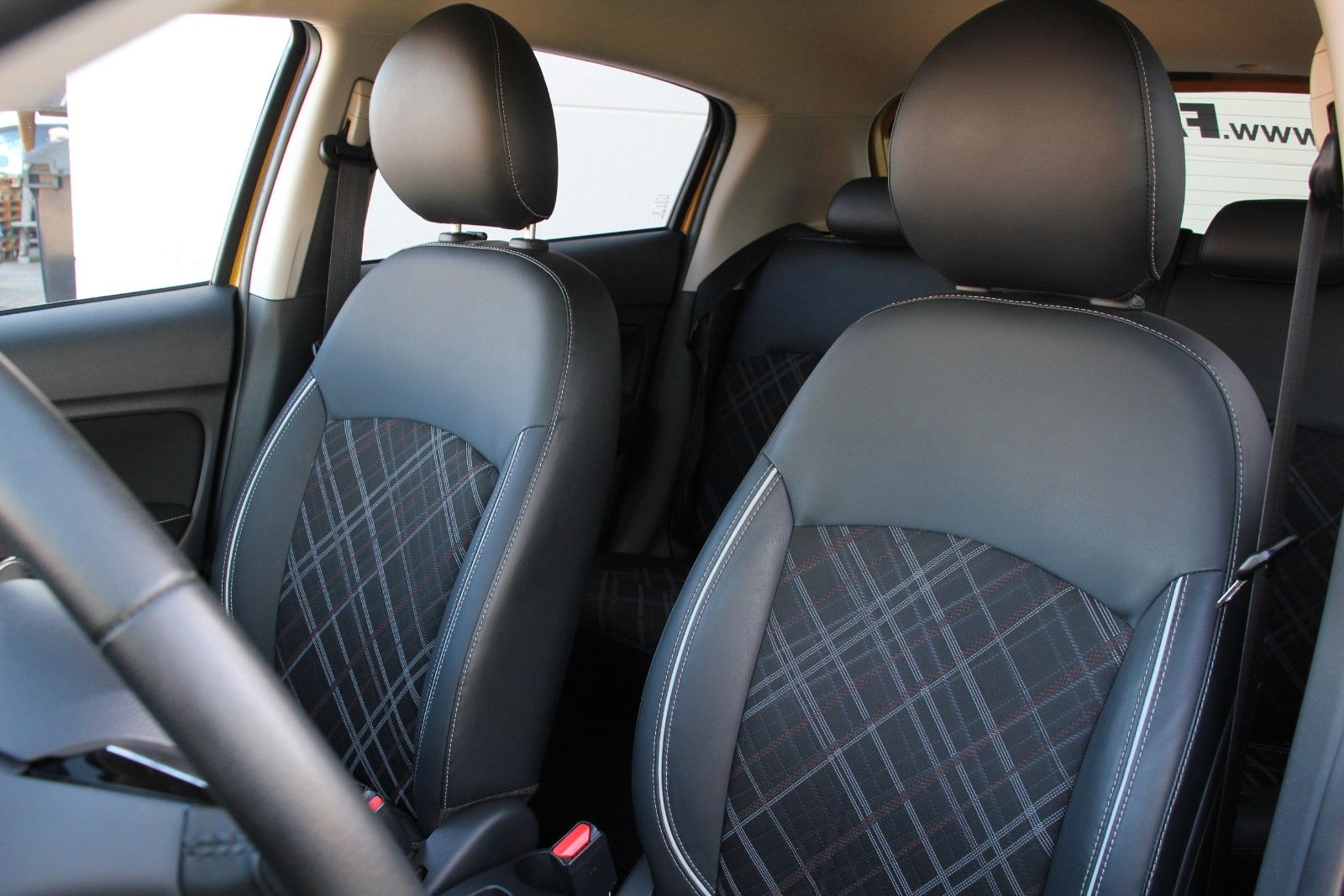 Fahrzeugabbildung Mitsubishi Space Star 1.2 MIVEC AS&G Top