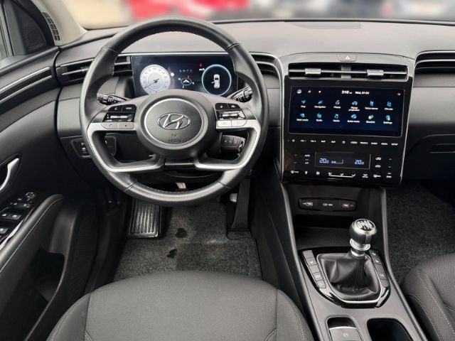 Fahrzeugabbildung Hyundai Tucson Select 2WD +KLIMA+NAVI+RFK+PDC+SHZ+UVM+