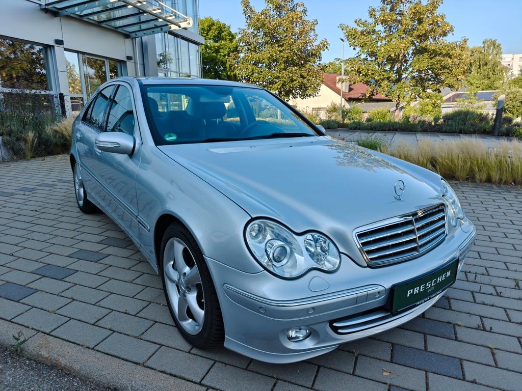Mercedes-Benz C 230