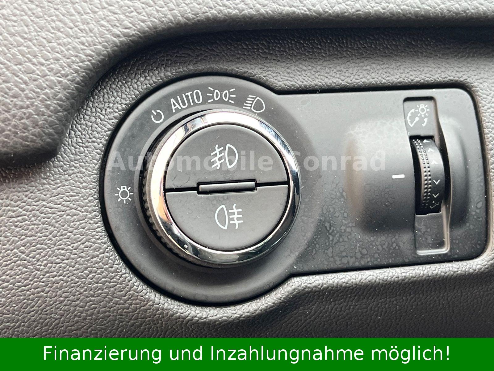 Opel Insignia 2013 — photo 37