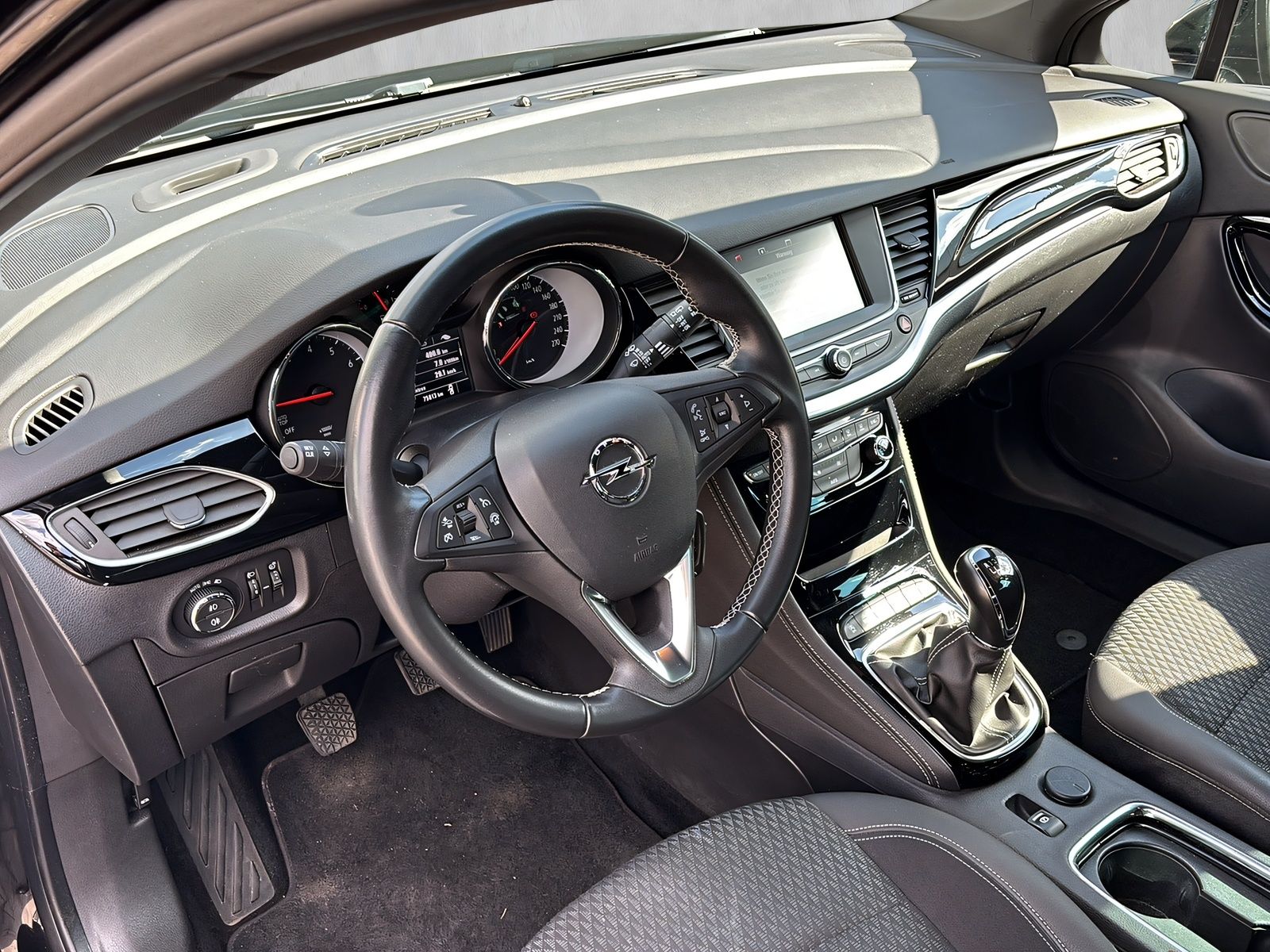 Fahrzeugabbildung Opel Astra K 1.0 ECOTEC ST INNOVATION PDC TEMPOMAT