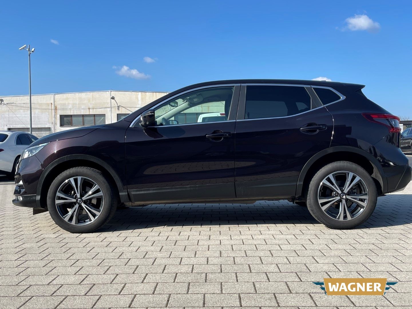 Fahrzeugabbildung Nissan Qashqai N-Connecta 1.3 DIG 360° Kamera