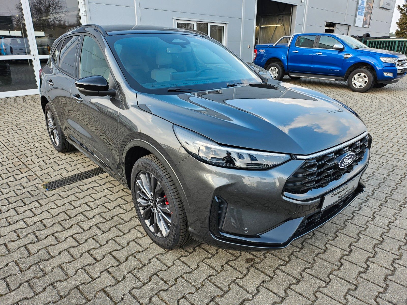 Fahrzeugabbildung Ford Kuga Plug-In Hybrid Sound Edition