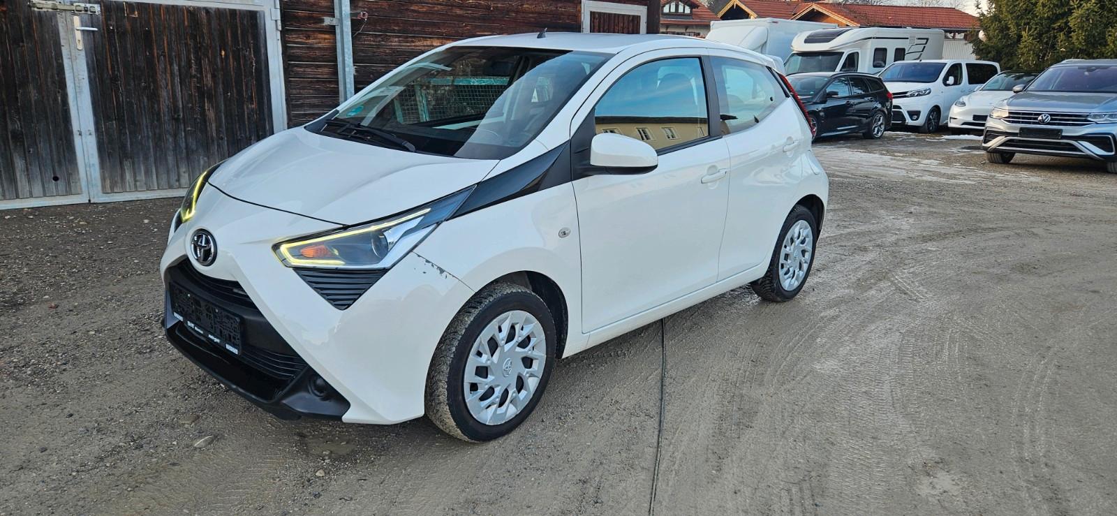 Toyota Aygo AYGO x-play RFK Anzeige lesen!!!