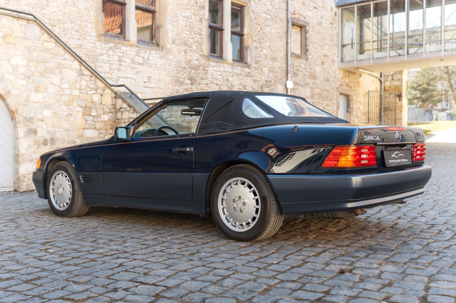 Fahrzeugabbildung Mercedes-Benz SL 500 TEMPOMAT ELEK.SITZE LEDER
