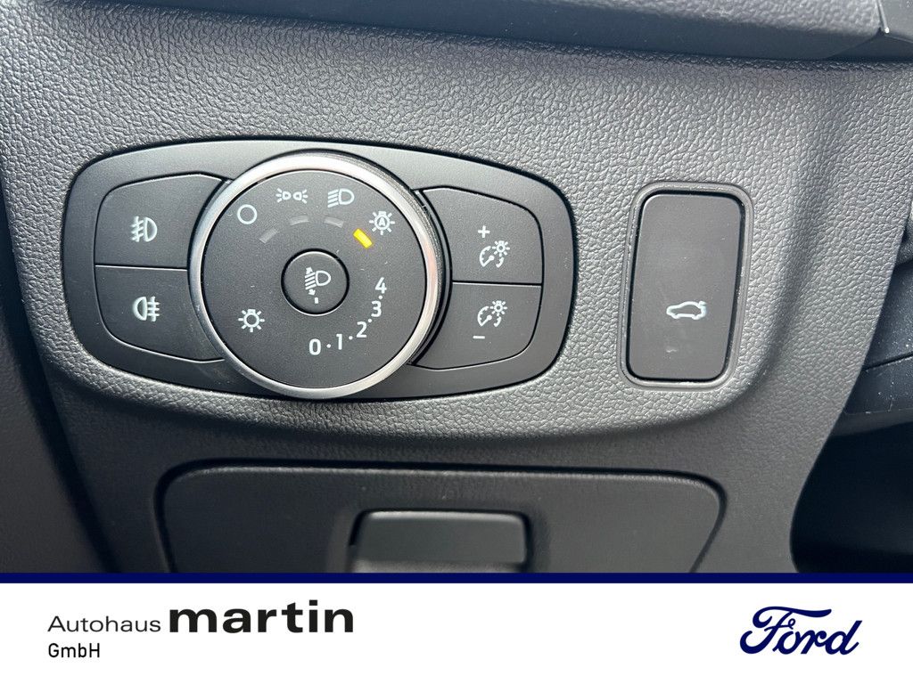 Fahrzeugabbildung Ford Focus 1.5 Active PDC SHZ KAMERA NAVI ACC LED