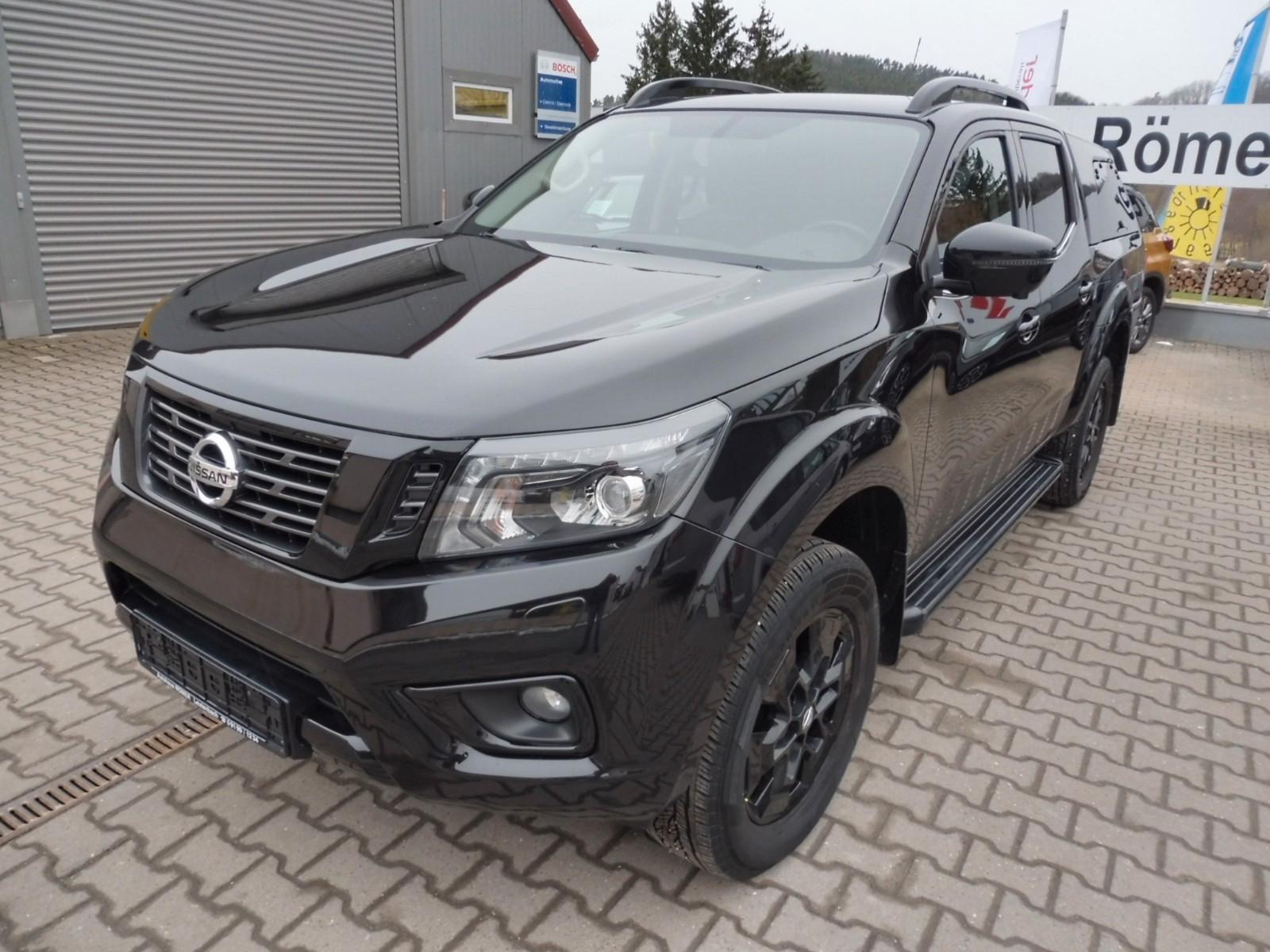 Nissan Navara NP300 N-Guard Double Cab 4x4