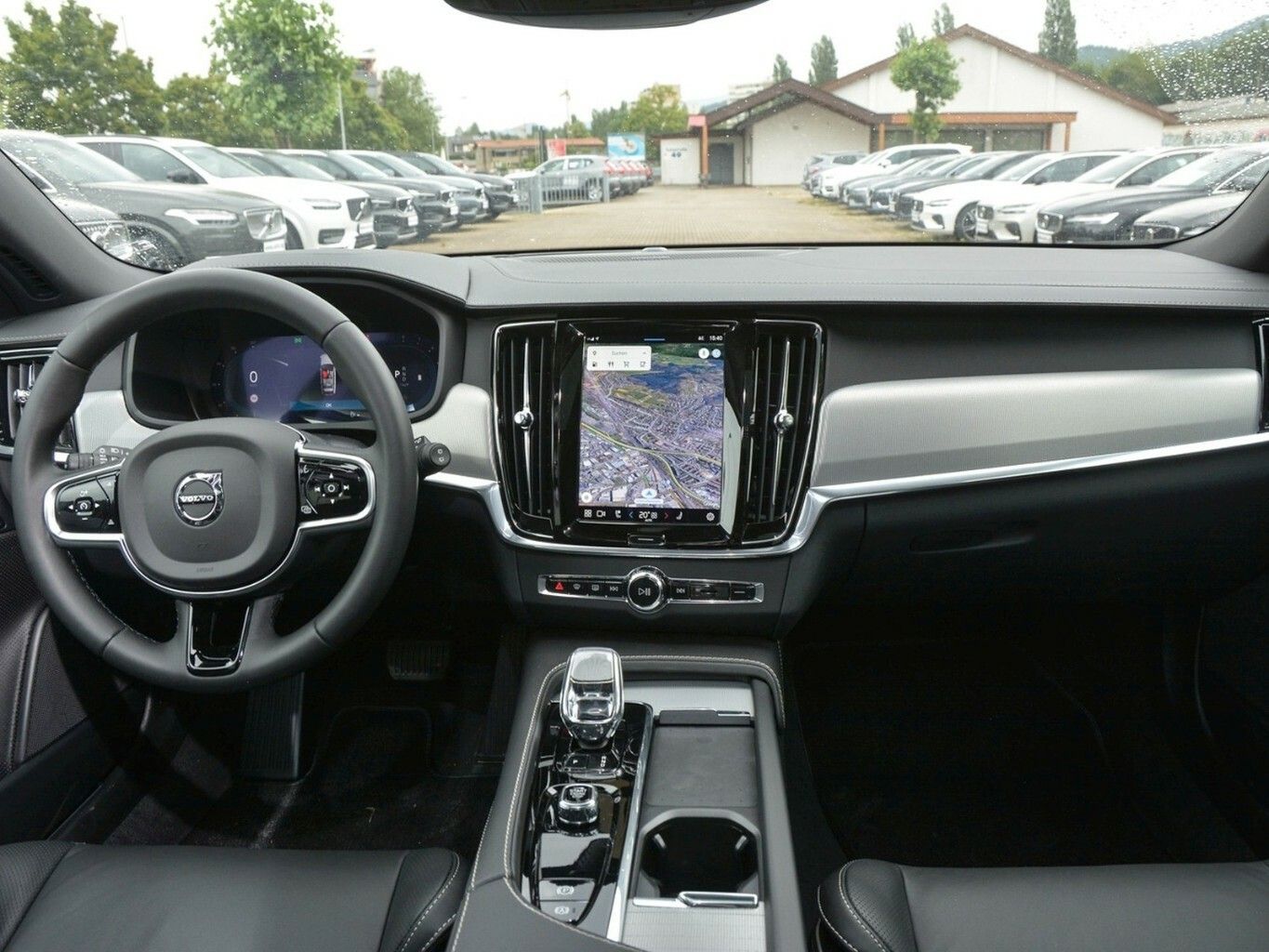 Volvo V90 B4 BENZIN PLUS DARK PANO SELEKT foto 17