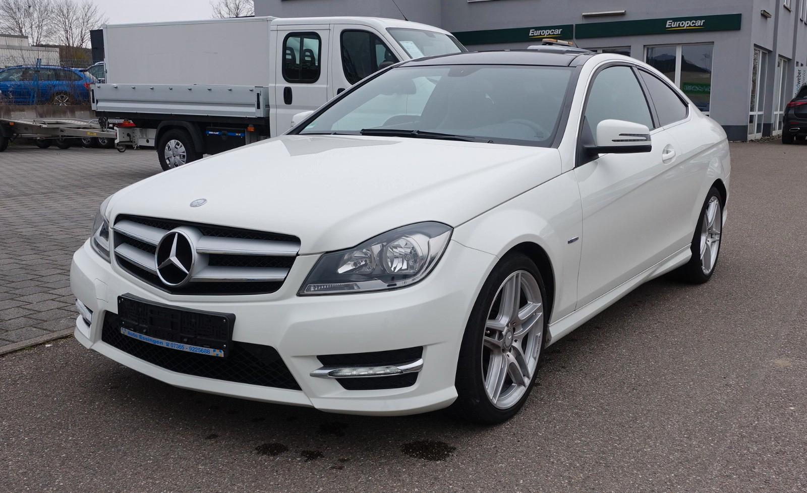 Mercedes-Benz C 350 CGI Coupe *AMG Line*Sport Paket*1Hand*Pano