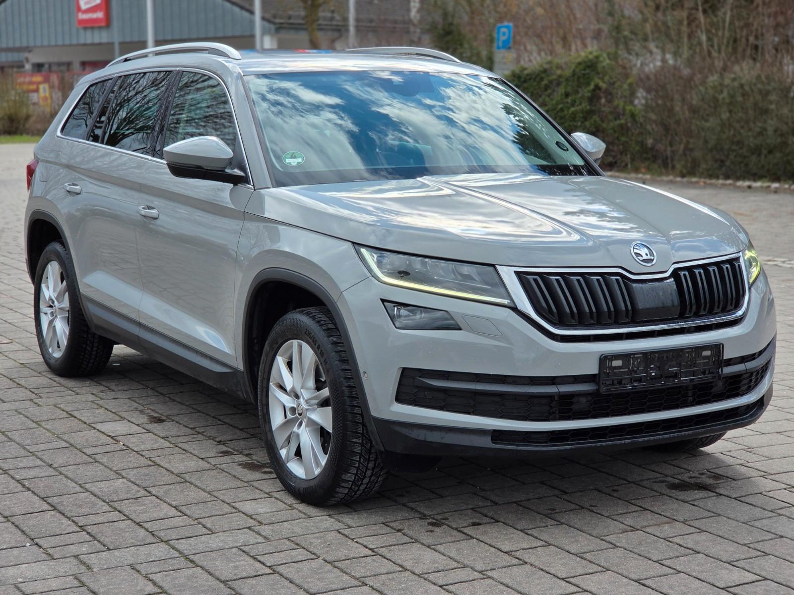Skoda Kodiaq Style 4x4 DSG PANO ACC AHK KEYLESS